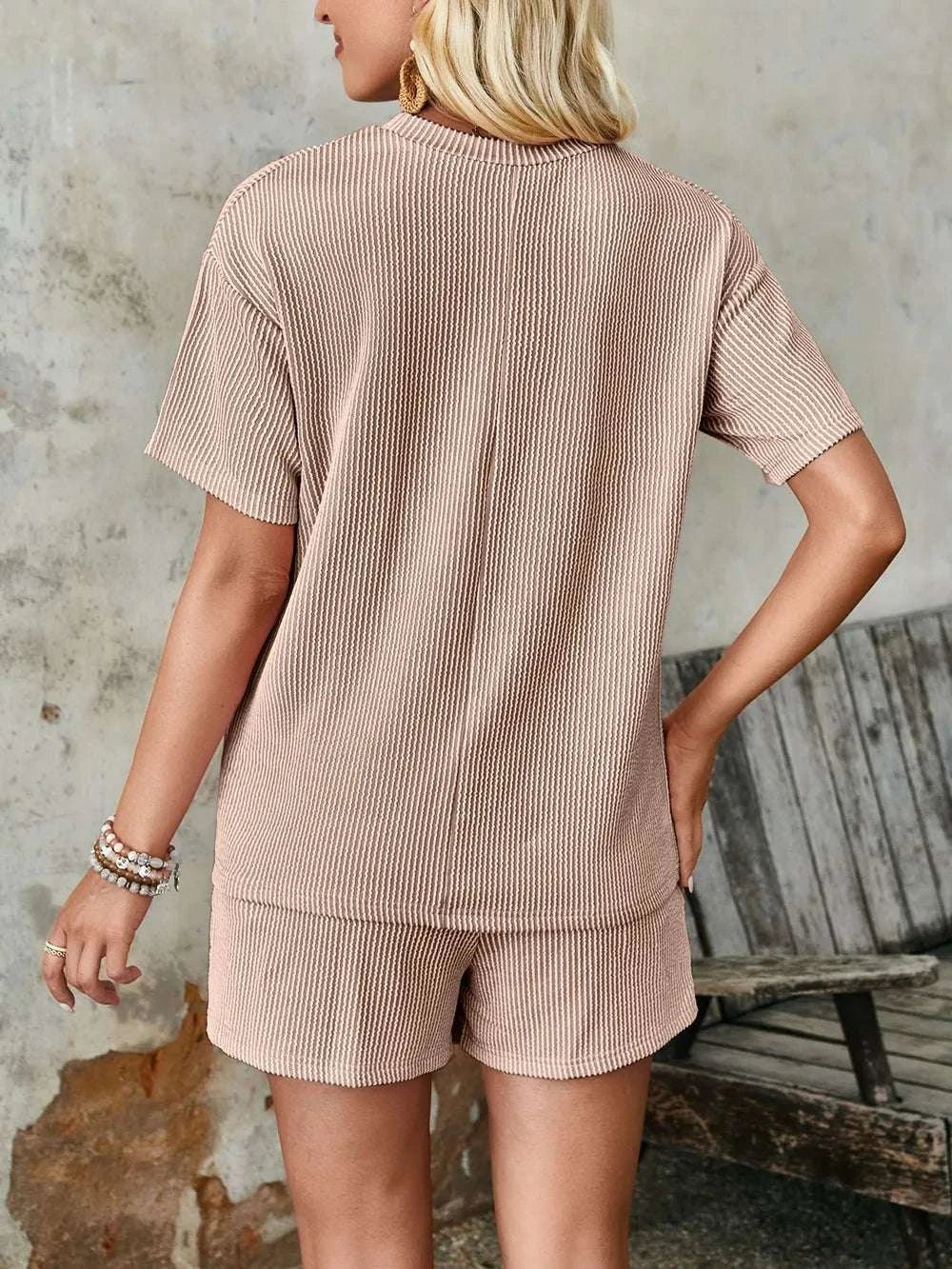 Lovelet Textured Round Neck